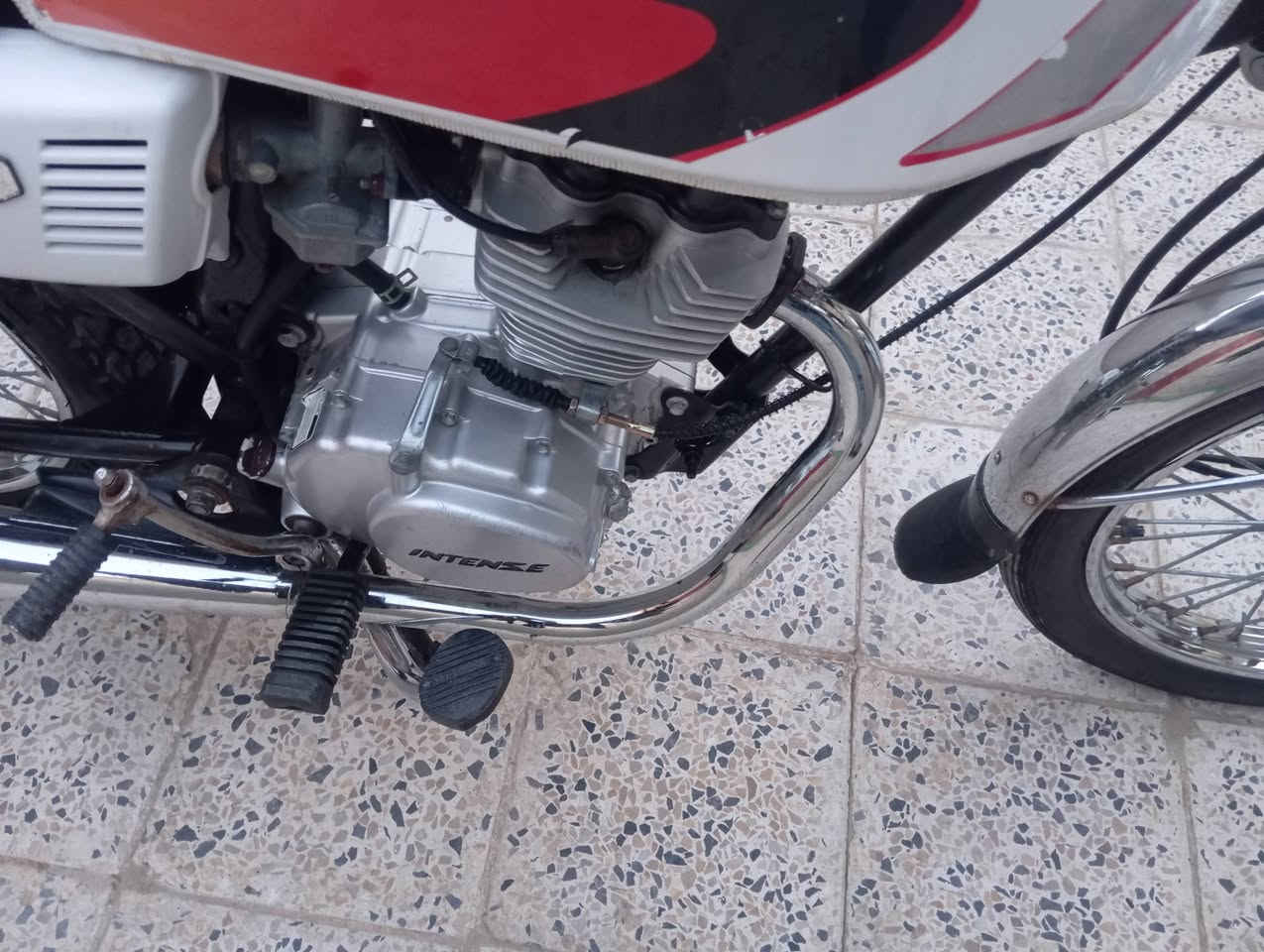 سلام عليكم دراجه للبيع مديل  16 نامه معمره 23من تأير للتاير وراق اصولي مكفوله سعر 550وبيه مجال ‏‪0774 270 1232‬‏
