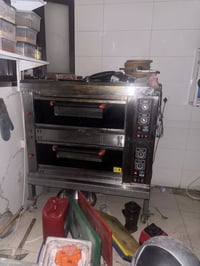 فرن • نضيفات • قليل الاستخدام