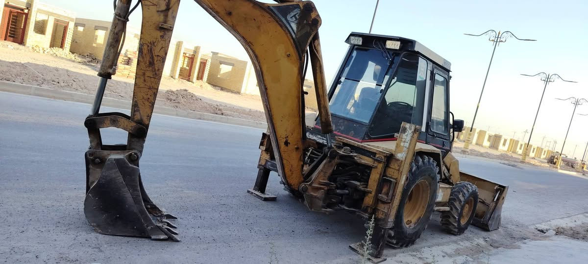 السلام عليكم
حفارة كتر للبيع موديل 96 جاهزة من كلشي مضخة ومحرك وكير واكسل
تخم تاير جديد
رقم وسنوية لل28
السعر 115 وبيها مجال بسيط
***********
