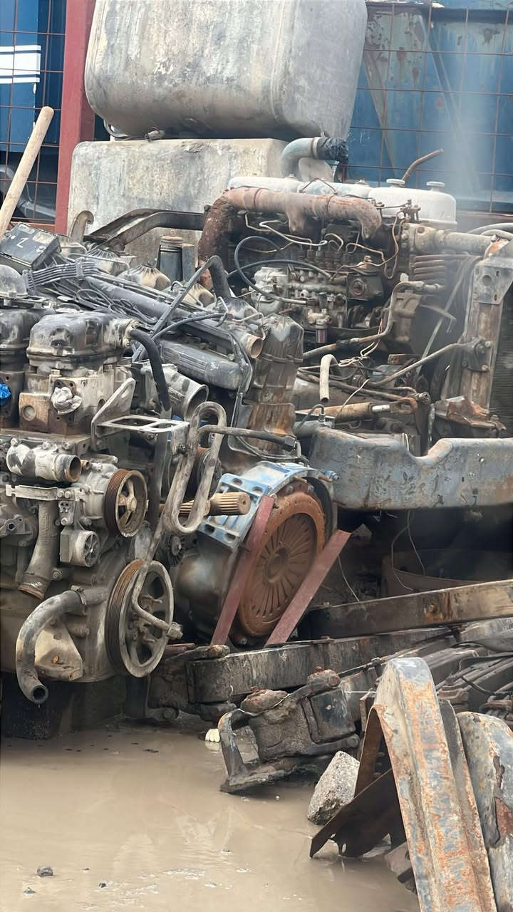 يتوفر قطع غيار سكانيه  كراج الانوار التفصيخ سكانيه العنوان ناصريه تقاطع السجن الاصلاحي  الاستفسار *********** او ***********
