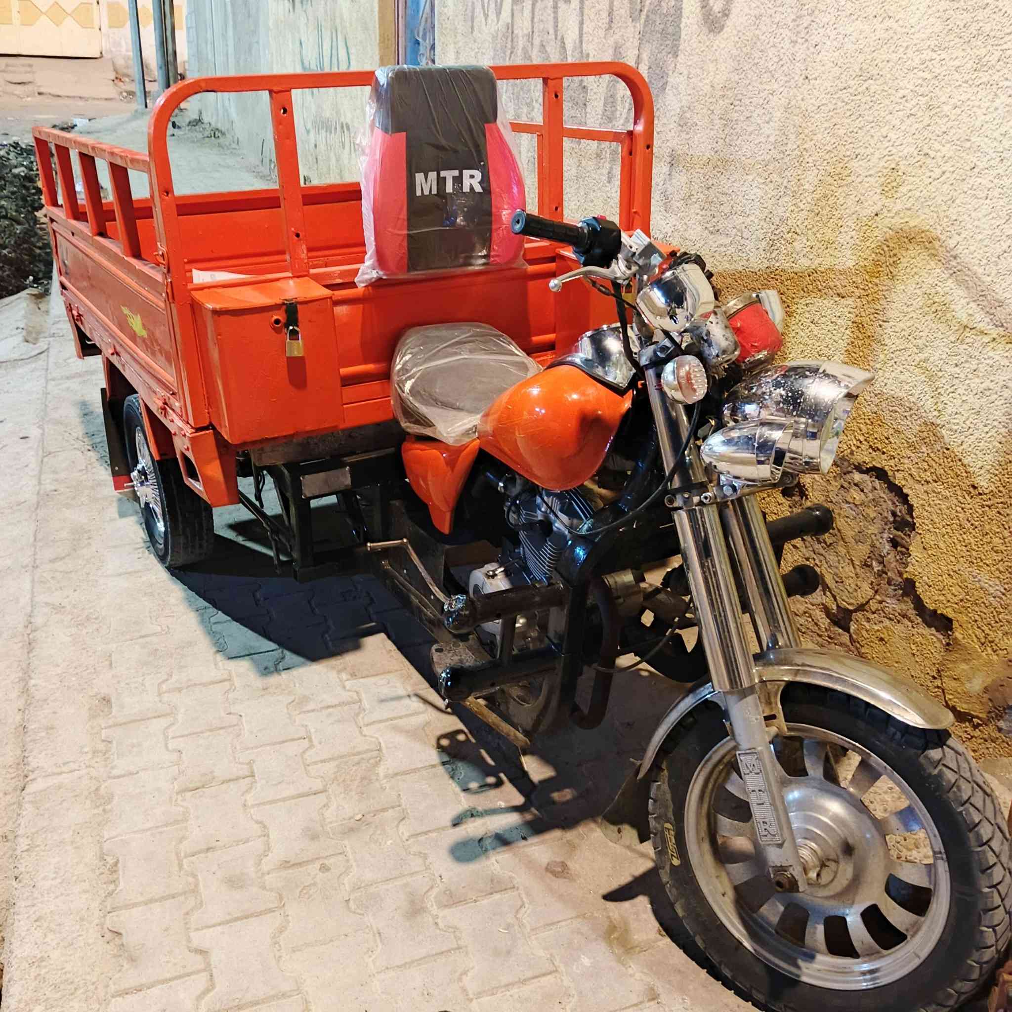 البيع ستوته اوراق مديل 2016سعر مليون وبيه مجال 
سكن بصره حيانيه ستفسار ***********بي واتساب
