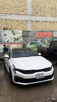 كي 5 2024 ماشي 34.000 مثبت السرعة  فتحة سقف  نظام المفتاح الذكي  تحكم ...