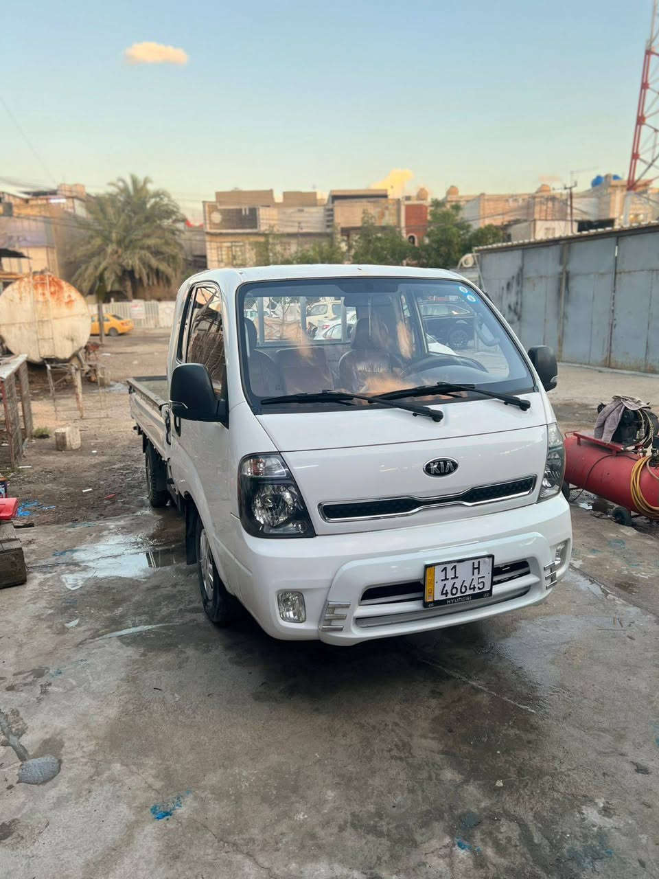 يا لله سلام عليكم
كيه بنكو حمل للبيع  موديل 2018 
سياره مال جناي جاهزه من كلشي ما بيهه نقص برغي شغل واطلع 
السياره مكينه او كير وشاصي مكفولات كفاله عامه تخم تاير 
كهربائيات السياره كلهه شغاله ماكو شي عاطل بيهه ضربه بل ربع الوره سايق ومصبوغ على كدهه 
سنويه جديد لل29 وهزه هم جديد يعني تحويل كبل بصمه وارقام الماني الجديد 
سعرهه 115 وبيه مجال حك الجيه 
للتواصل ***********
موجود وات ساب
