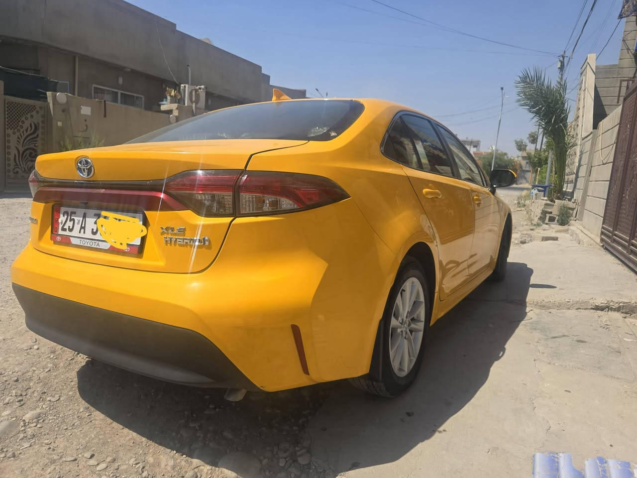السلام عليكم كورلا تكسي احلى من الصوره رقم كركوك موديل  24 هايبرد محرك18 XLE فول مواصفات 
بدون نقص وضع شركه ماشي قليل شرط التحويل بطاقة بانزين موجد  جاهزه من كل شي  للعم ضرر خفيف بدون دواخل اتصل ودلل***********
