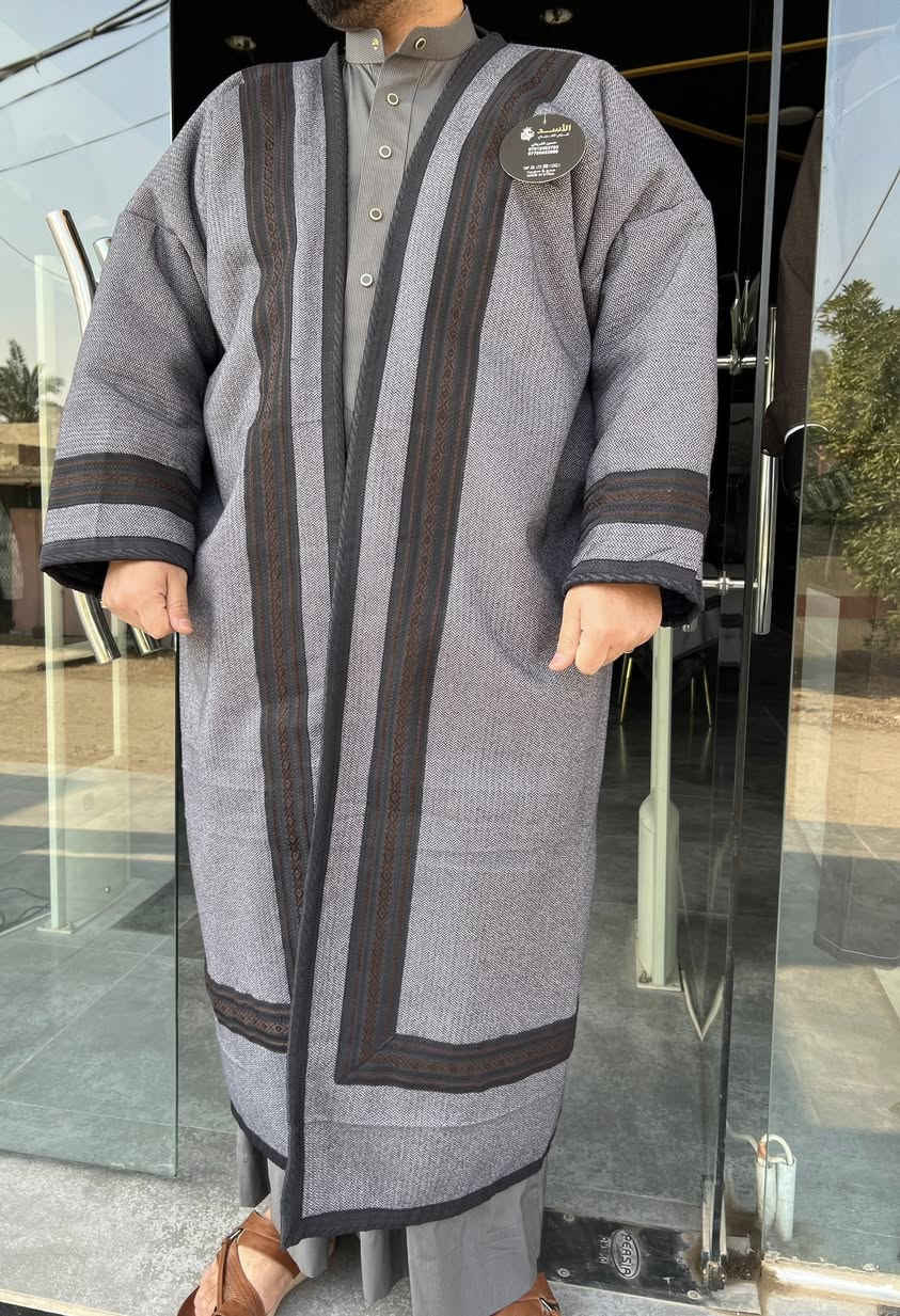 الدفء والأناقة في آن واحد 🔥
فروة رجالي خامه چوخ  مطرز ✅ ثگيله 
المقاسات 1-2-3-4
تلبس من وزن ( 75 إلى 135 )

العنوان ديالى بعقوبه رگة حجي سهيل

🚁 التوصيل متاح لجميع المحافظات 🚀

 #فروه #فروة #فروة_رجالية #فروات #فروه #رجالي #احله #فروه #العراق #اكسبلور #رجالي #تراكسود
,للتواصل واتس 
***********
