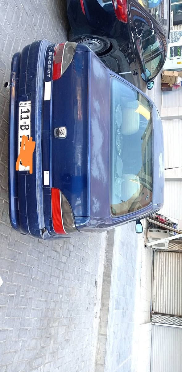 السلام عليكم بيجو ٣٠٦ موديل ٢٠٠١ حره بأسمنه جاهزه للتحويل تبريد شغال منظومه تبريد جديده من فان كمبريسر بطل قاعده فيت بم جديده زوج درايم شفت جديد بيه طخات الأبواب الخلفيه تحتاج ترتيب ماشيه بحدود ١٦٠ الف موجوده الدوره الجمعيه او بالحارثيه السعر ٤٣ وبيه مجال بسيط ***********
