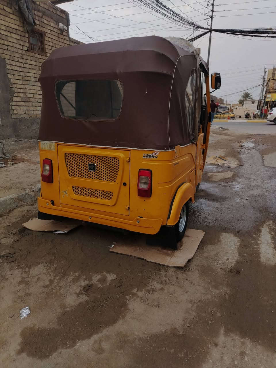 السلام عليكم تكتك 21 رقم تكتك مكفوله من كشر ومكينه وخياس مكان كربلاء حي العامل سعر سبعه و300.... الهاتف ***********
