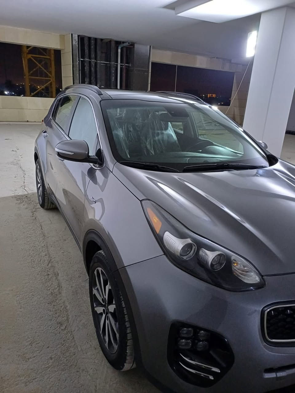 السلام عليكم سبورتاج 2019 وارد امريكي للبيع 
فول مواصفات ex بانوراما كشنات جلد كشن السائق كهرباء فور ويل رقم بغداد كير ومحرك مكفولات ضررها من امريكا دعامية وبالعراق طخات كلش صغيرة بصفحة السايق بيها صبغ جاملغ جهة السايق وبنيد وباب ورا السايق مرفق السونار بالصور مابيها اي نواقص كاملة وجاهزة للاتصال *********** السعر 16000 دولار اي 160 ورقة وبي مجال
