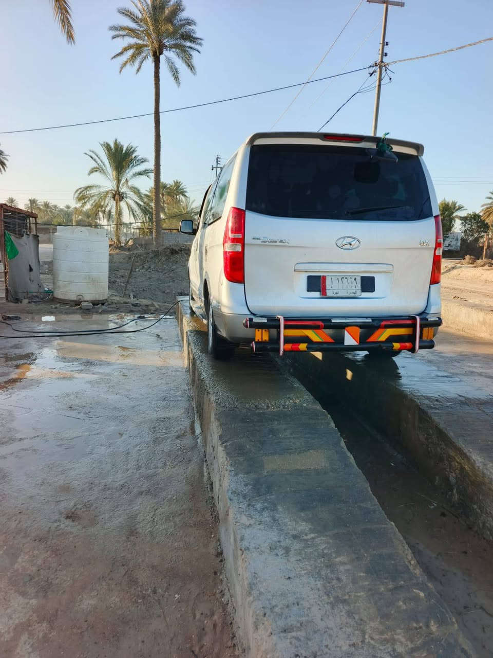 سلام عليكم اخوان سياره ستاركس للبيع ٢٠١٠ سياره مسكر اصل كير عادي سياره بيها باب مبدل وشويه صبغ بيها والباقي كفاله حداديه تخم تاير مكينه سبعه سورنتو سياره مال جناي خير من الله خياس مابيها السعر 135 مكان بابل الحمزه الغربي *********** مارد عل خاص اتصال فقط
