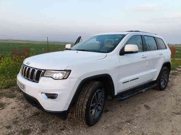 جیب لاریدو مودیل 2019
114000 کم ڕۆیشتووە
بێ بۆیاخ
نیو مواصفات
وێنەی صۆنەریم داناوە
نرخی 300$
چوار تایەی لۆکی لەژێرە
گێر ومکینە وکارەبایات..... هەمووی بەشەرت
ژمارەی موبایل *********** خناقين
