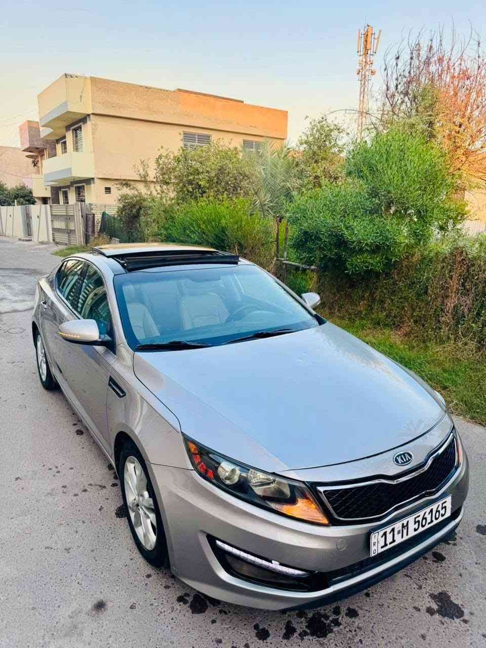 للبيع كيا اوبتما موديل ١٣
فول مواصفات للاخير
محرك ٢٤٠٠ جي دي اي
ماشيه mi ٤٤ حقيقي ع الفخص 
كير مكينه مكفول 
جديدة جداا استخدام قليل
رقم بغداد الجديد هزة وسنويه جدد ب اسمي 
المواصفات :
بانوراما
بصمة ابواب وتشغيل
دشبول كادينزا
تدفئة ستيرن
خزن ميموري
داخل بيجي
كشنات جلد تدفئه تبريد امامي
تدفئة كشنات خلفيه
مري قلاب
شاشة جبيره خزن رام
سستم صوت انفينتي
لد امامي
٥ ويل كب بلادي
وارد امريكي
 حادث بنيد ( فقط )
وشويه بارد باب خلفي
مكاني بغداد الكريعات
***********
سعر مناسب جدا بالنسبه لنضافتها 125$
