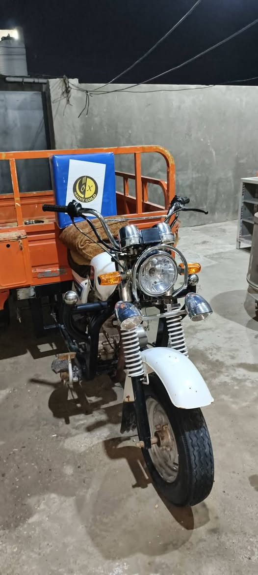 السلام عليكم
ستوته موديل 18  وصولي اوراق ستوته جاهزه من كل شيء ما اكذب عليها ربع دينار تعمير 26 من الطول للطول صار له شهرين من معمره   
والشراي خدمته ينتصل على هذا الرقم ***********
ما متواجد على الفيس 
مكاني ناصريه سوق الشيوخ
