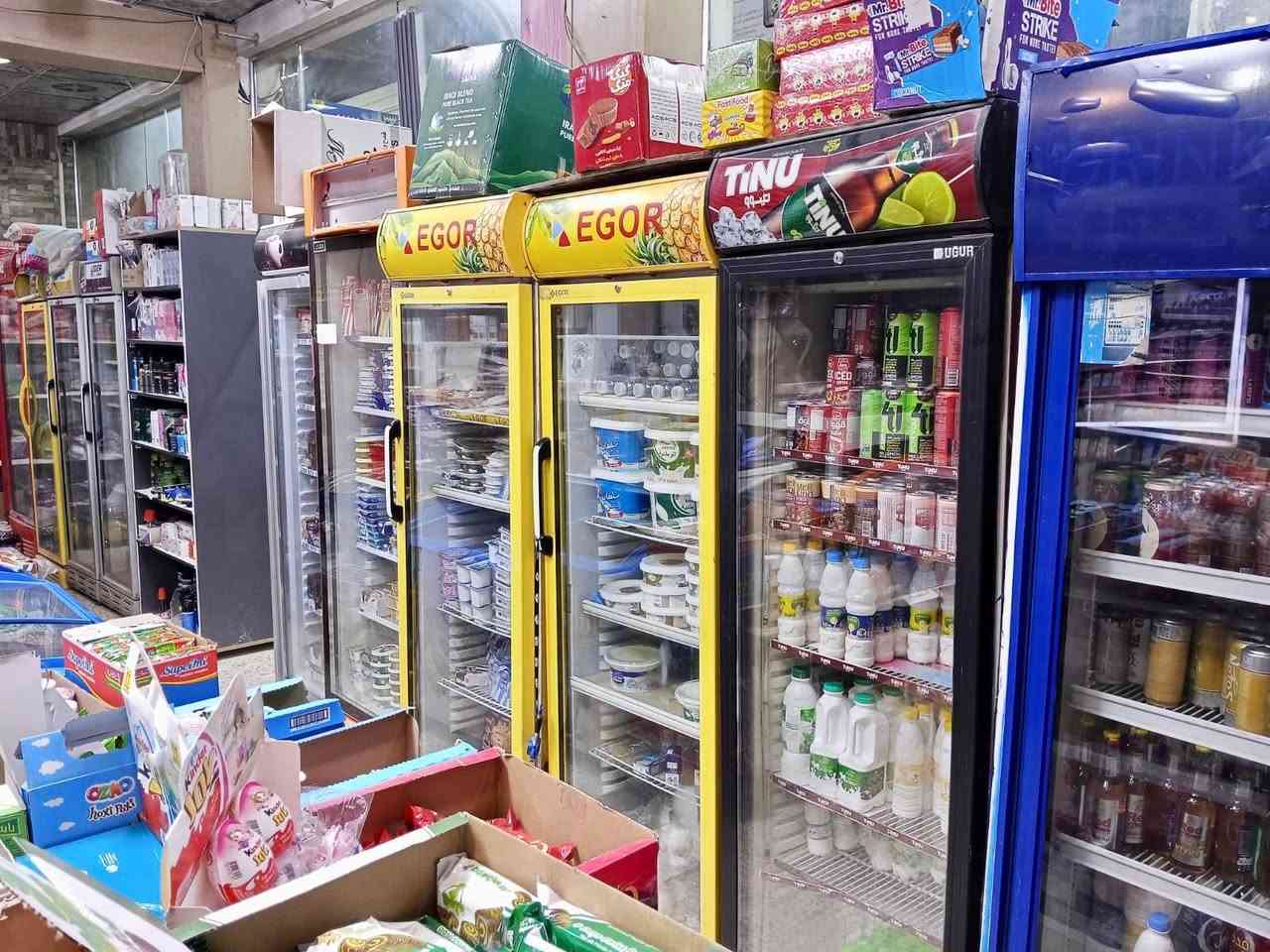 ماركت للبيع  في منطقة الدورة يحتوي على

*برادات عمودية عدد١٣

*برادات طرحية عدد٩

*سستم كاميرات متكامل مع بلازما عدد٢

*سستم كاشير متكامل وجاهز

*سبالت عدد ٣

*مبردة مركزية حجم كبير

الماركت شغال وشغله حلو تجي وتشوف بعينك مابيه اي نقص تكعد عالكاشير وتشوف شغل الماركت 

واي استفسار الاتصال على الرقم ***********
