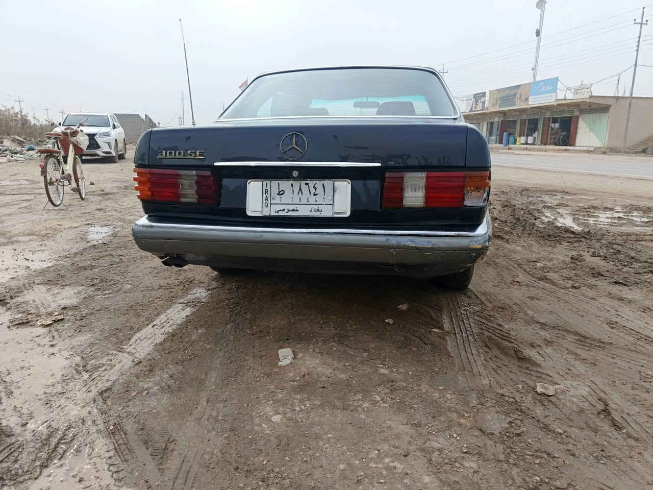 سلام عليكم مارسدس  جامبو موديل 91لون أسود سياره نضيفه مصبوغ جماليه السياره كير كفاله مكينه تبخر بدون تنقيص  تبريد تدفئه ترايك 240سياره بدون خياس السياره بدون ضربه رقم بغداد صاحبها بكربلاء يريد تحويل  السعر 42  بيهه مجال ,مكاني  كربلاء قضاء الحر  الاتصال ***********
