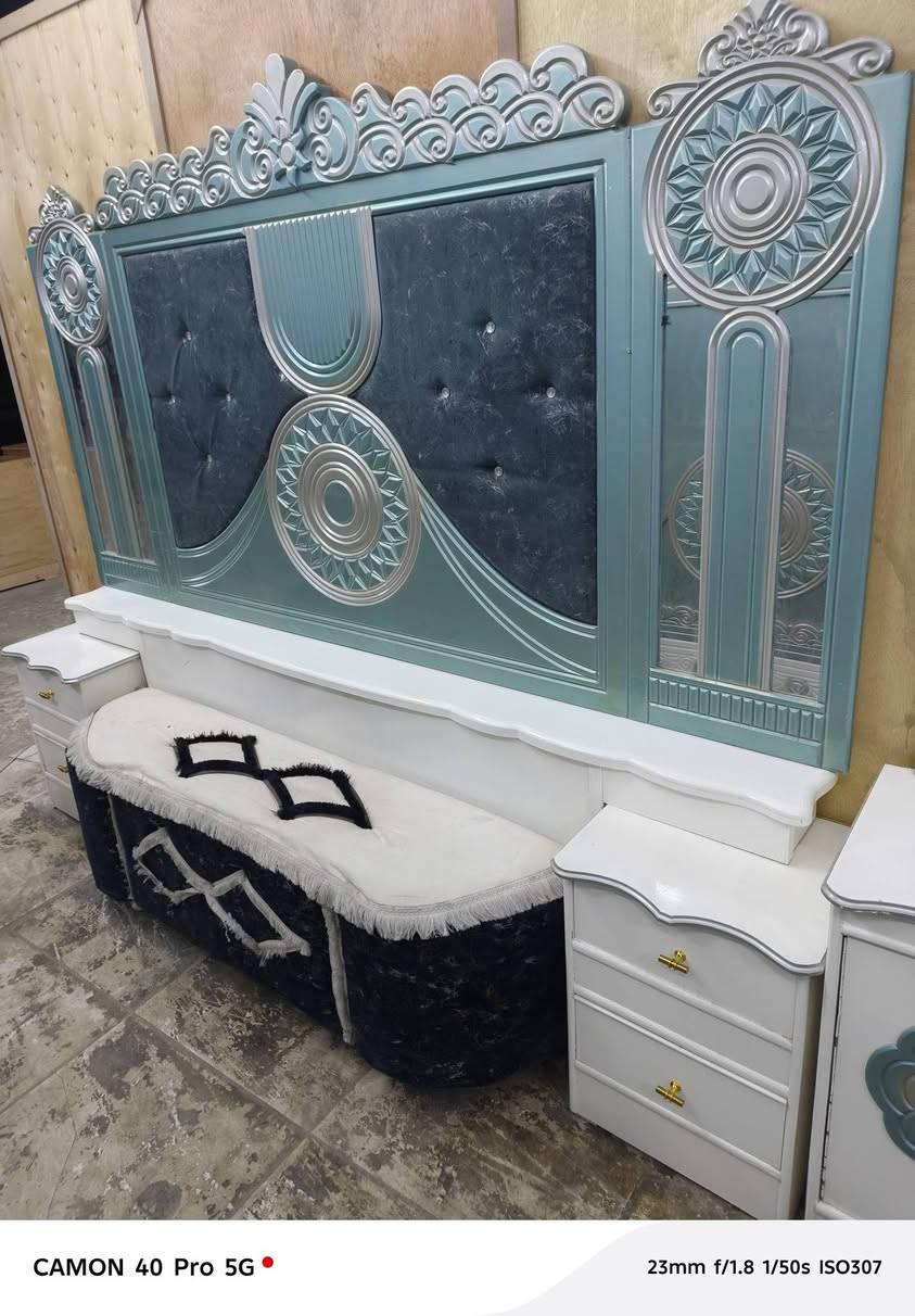 غرفة ٦باب أخت الجديدة اي ضرر مابيها نضافتها 95/100 موديل تركي شغل عراقي صبغ حراري زاوية كنتورية برتفاع الكنتور مكان بغداد فلكة حي النصر سعر ٧٥٠ ***********
