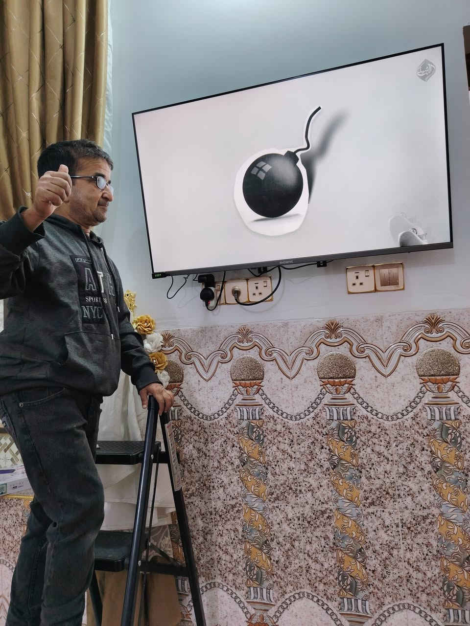 السلام عليكم من رخصة الادمن ارجو الموافقه ع المنشور تحياتي حبيبي الغالي ربي يحفظك / للتنصيب / ***********
