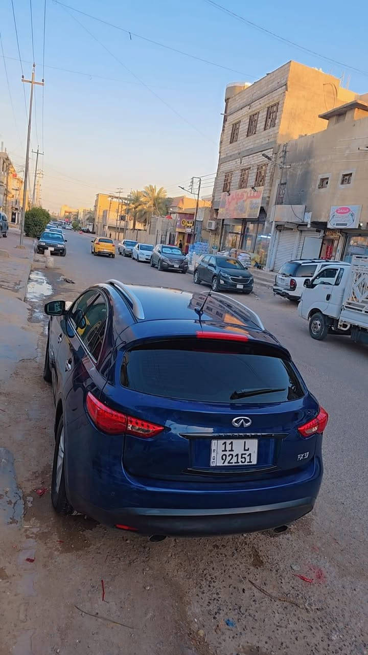 للبيع السعر ١٣٠
***********
