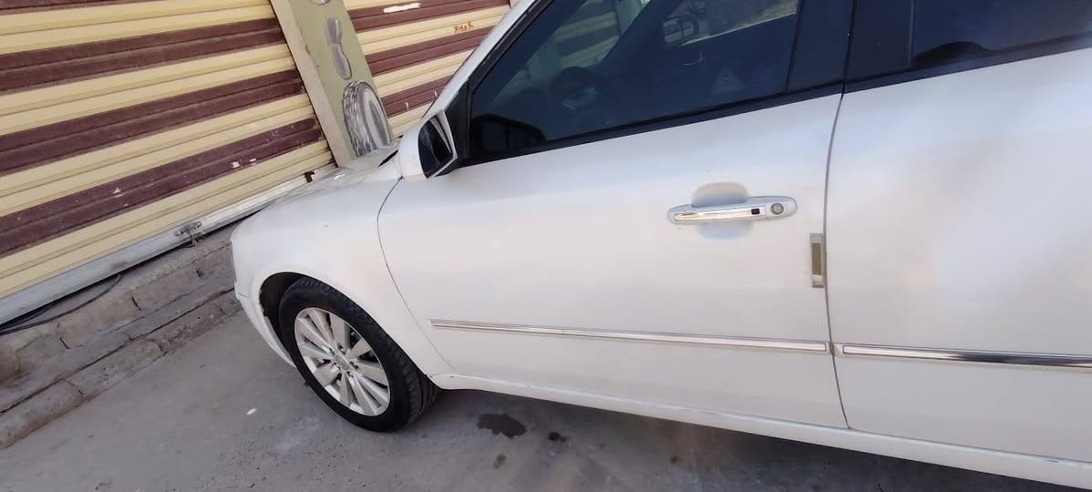 السلام عليكم
سوناته ادوات
 بدون لوحات
موديل 2009
بصمه 
داخل اسود شاشه ليزري
محرك 2000
السعر 48 وبي مجال قليل 
***********
