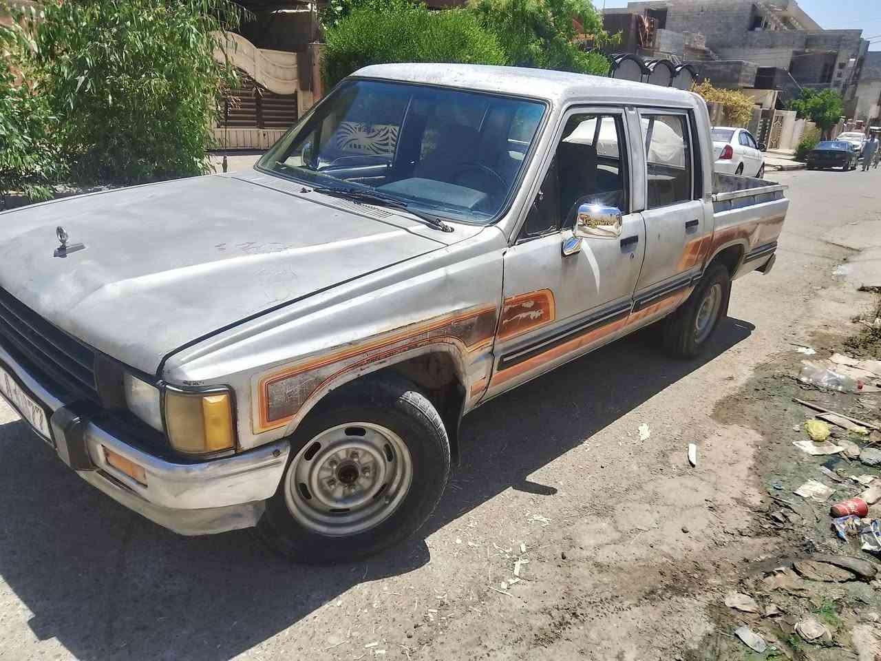 سلام عليكم سياره موديل 88 حار بارد رقم نينوى دولي شرط التحويل ماكينه كير اكسن شاصي كله نظيف سياره بيها صبغ ترهم بيع او مراوس.  ***********.  ***********
