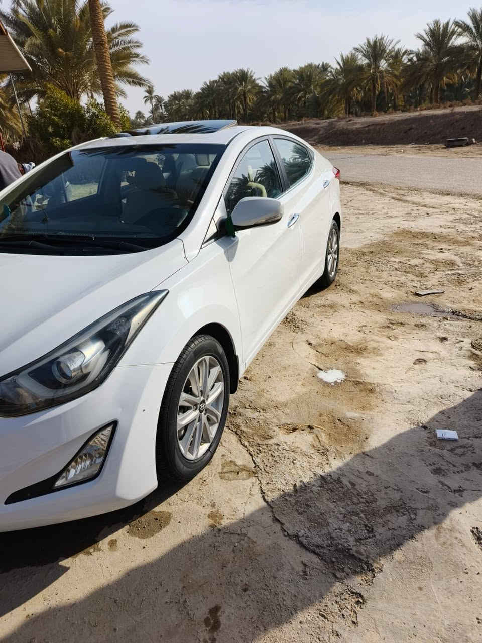 السلام عليكم ورحمة الله وبركاته. للبيع النترا موديل (2016).وارد خليجي السياره بيه بيبان اثنين امبدلات  السياره حلوه صدر جديد تبريد منضومه كامله عله شرط ❄️ ثلج.
 تحكم استيرن صفحتين
مري شفط
خمسه ويل كب
شاشه كبيره
كامره
السعر 128$ او بيه مجال قليل للإستفسار الاتصال على الرقم ***********
