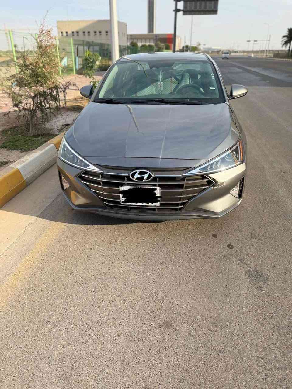 السلام عليكم النترا للبيع امريكي موديل 2019 سيارة نضيفة 

بالواقع احلة من الصور بسمي تحويل ثان يوم  19 معروف مواصفاتة.   حادثها قبق جنطة من جهة الجاملغ لايسر 
وجاملغ امامي  ضبغ اثر شخوط  شراي اتصل ***********
