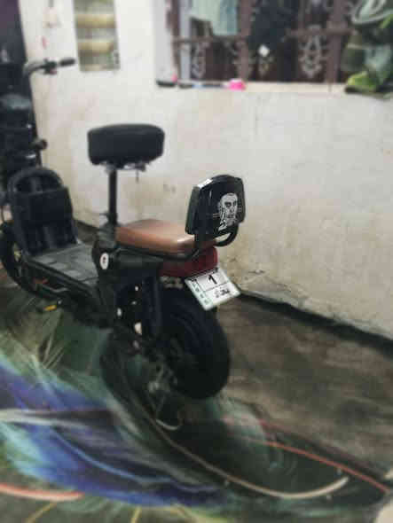 سلام عليكم دراجه شحن حجم14شركت لبيداء الخضر دراجه اخت الجديده كامله مكمله سرعته40 3سرع بطاريات بل جيس أربع بطاريات تايرات جدد جوبلس مو جوب هورن اشاير كل شغاله دراجه مال بيت لسعر250وبيه مجال لمكان بغداد جكوك شارع قمر بني هاشم رقمي ***********
