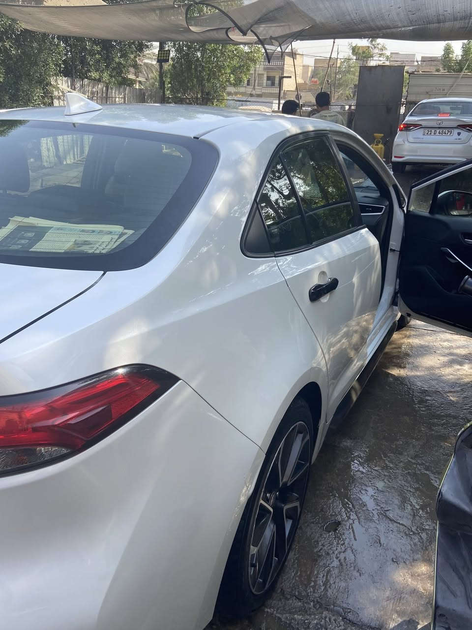 السلام عليكم كورلا موديل 2020 اعله فئه XSE مواصفات فول للاخير حادثه فقط دعاميه اماميه بدون ايرباك باعتبار كلين السيارة فقط تكحيل بالباب والجاملغ مواصفات سايد بريك بصمه وسلايد دروب فتحه بيبان بصمه شاحن واير لكس ذاتي كشنات جلد تدفئه لد امامي الجنطه ذكيه مكينه 2000 رياضي شفتات استيرن دبل لكزوز ترحيب ذاتي ناطقه ويلكب 18 كروم تخم تاير كوري جديد سيارة كلش حلوة ونظيفه احله من الصور رقم سليماني السنويه بإسمي تحويل بنفس اليوم  المكان بغداد الكاظميه الرواد محله 444 السعر 152 وبيهة مجال حگ الجيه وهاذة رقمي *********** 
ملاحظه 
صور الحادث والسونر مرافقه بالمنشور ￼
