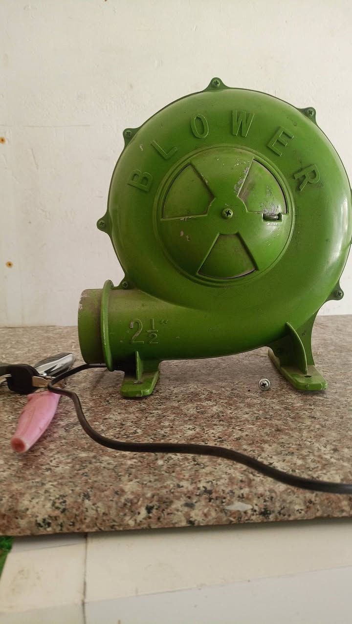 يالله غراض كباب لبيع شاويه بيهه سحبه وجهازه ومطور هوه ومثرمه مال لحم جهازت وشياش كباب رقمي  *********** مكاني ناصريه مركز
