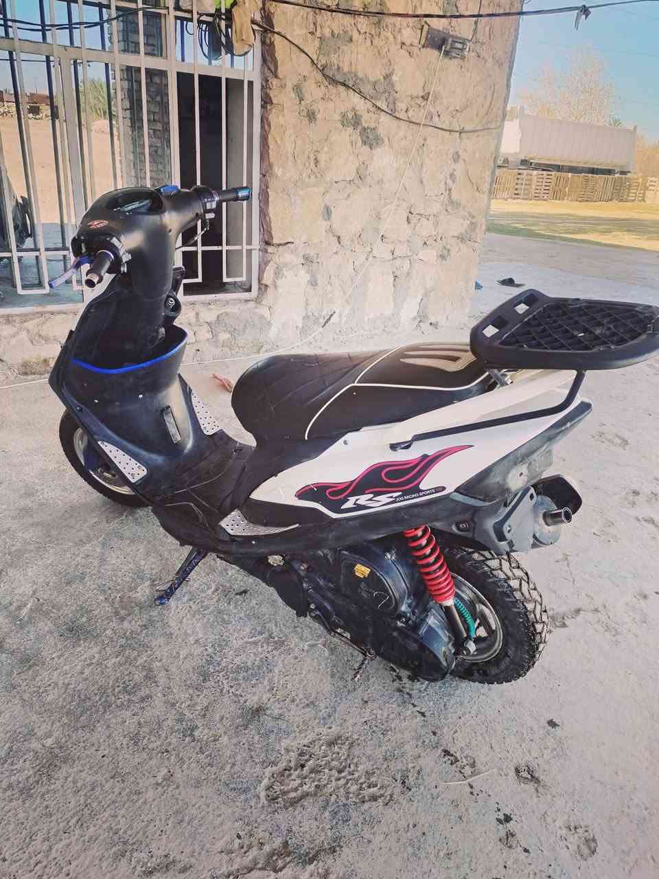 ماكس عدلة
بوشة55
بيها تزويد
صالنصة رياضي
مكان كرمة
***********
