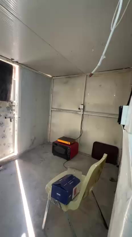 2في 360 
حديد ثقيل جدا جدا سقف سندويج جديد 
250 بيه مجال 
يصلح مخزن او مطبخ خارجي


**إذا كنت صاحب هذا الإعلان وتريد حذفه لأي سبب، رجاءا أرسل رسالة إلى الدعم الفني**