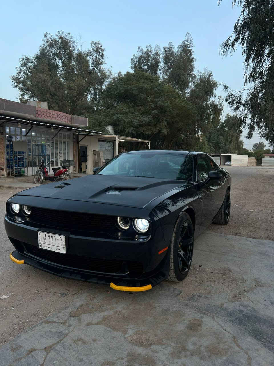 السلام عليكم ورحمة الله وبركاته 
معروضه تشالنجر للبيع
موديل ٢٠١٩
فئة SXTبلاك توب
٣٦٠٠ V6
رقم بغداد تحويل مباشر 
محرك گير صدر كل شي بيها كفالة وكالة
ويل اصلي ابو النجمه الخسفه القويه
تايرات الوره نظيفات والكدام نص عمر تو ساييز
ماشيه ٤٦ ميل 
باتري جديد 
ادامة محرك/حماوة/
Service allكامله
حتى دهن جديد 
عليها پولش نانو سيراميك 
ضررها جاملغ يسره امامي وربع البونيد وصبغ فقط جاملغ الايسر امامي

***********
