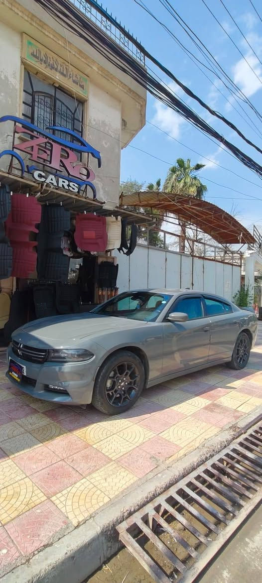 السلام عليكم
جارجر امريكي
موديل 2017
المواصفات ،  SXT
فور فول
رقم اربيل
ضرر بوند فقط بدون دواخل 
بدون ايربك
العنوان موصل الزهور
للاتصال ***********
***********
