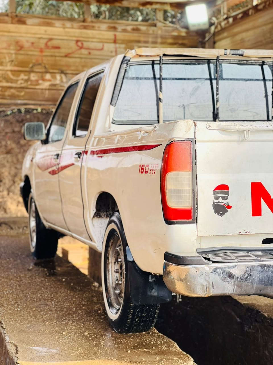 السلام عليكم نيسان كير ومحرك وصدر وتايرات كله جدد سياره حيل حلوه للبيع أو مراوس السعر ٤٠وبيه مجال 

ملاحضه السياره بدون كص السياره حبل صاحبه ماندله مكفوله دوله وعشائر ***********
