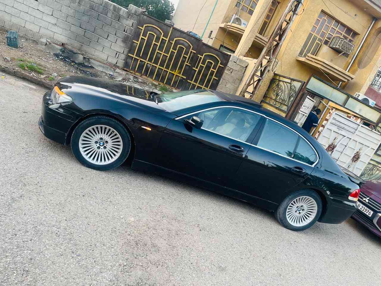 السلام عليكم ورحمة الله وبركاته للبيع للبيع او المراوس حسب القناعة
بي ام باخرة لون اسود ميتاليك حجم 745i باب قصير خليجي وكالة العروش موديل 2003 رقم سليمانية باسم ولد صديقي تحويل ثاني يوم السيارة هزة وبراد ورقم كله الجديد 

الالسيارة فول مواصفات الى الاخير محرك 8 سلندر 

السيارة شلعة وتسارع مخيف بسم الله ما شاء الله 

كير ومحرك كله بشرط لوك 

بصمة وفتحة 

تحكم ستيرن فول

مري شفط وقلاب وي البك  

تدفئة بلمقاعد 

المقاعد جلد وكهرباء 

7 وضعيات للكشن وخزن ميموري 

استرين هيتر وكهرباء 

بوب شفط هن والجنطة 

برادة خلفية كهرباء

حساسات 360 درجة  

السيارة بوضع الشركة 

ماشية 240 الف حقيقي 

تبريد ثلج بشرط بعز الحر تخلي على النص 
السيارة بدون اي مسج 

وكل عددها وكتلوكاتها وياها السيارة مال جناي وترايها 240 من زاخو لفاو غرفة السيارة جديدة بشكل بدون اي مشاكل 

السيارة ترايها تراي زيرو وجاهزة مجهزة من كلشي من بلكات ودهن ومجاول ودهن كير وماء راديتر اصلي وتخم تاير وتخم دسك وفلاتر وصدر كله جديد ولوك برغي ما بيها نقص بشرط 

السيارة مكفولة كفالة عامة ما عدى البنيد 

السعر ب 155 وبيها مجال للشراي او مراوس حسب القناعة 

والجديد ما يضم روحة 

مكان السيارة بغداد الزعفرانية 

للاستفسار اتصل وتدلل ***********
