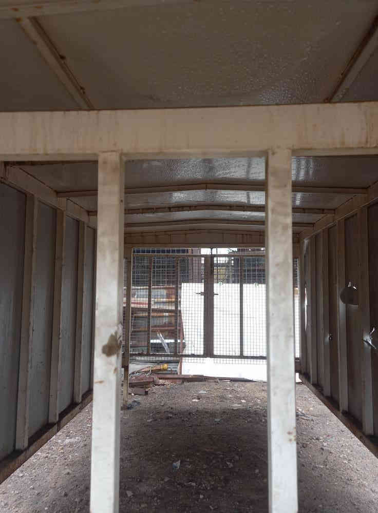 محجر للبيع
***********
