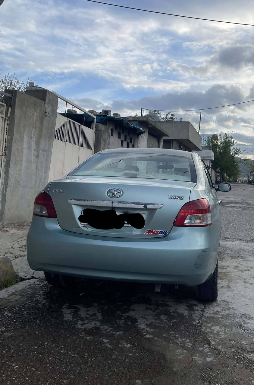 Toyota Yaris
مۆدێلی ٢٠٠٨
گێڕ ئۆتۆماتیک گێڕومەکینە بەشەرت
مەکینە بچوک 
تەبرید ساردوو گەرم بەشەرت
سویچ کۆنتڕۆڵ دوو سویچی لەگەڵە 
شاشە ئایپاد
هەموو شتێکی مەزبوتە کارەبایی هەمووی ئیش ئەکات 
تەقەو ڕەقەی نیە مەزبوتە 
پێنج پارچە بۆیاخ بێناوگرتن  
تەحویل غەرامە بەشەرت 
سەنەوی تازەیە هەزەی بەسەر نەچووە
سەیارەیەکی پاکو جواو ڕێکو پێکە 
ناونیشان سلێمانی
نرخی 75 گەڵاو مامەڵە
ژمارە موبایل [***********
