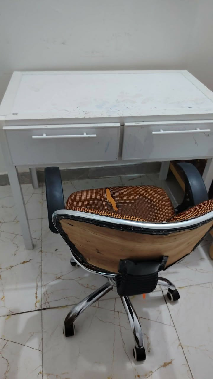 غراض للبيع نضافه فول


**إذا كنت صاحب هذا الإعلان وتريد حذفه لأي سبب، رجاءا أرسل رسالة إلى الدعم الفني**