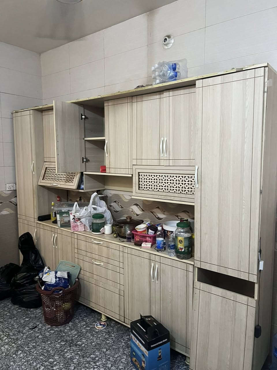 السلام عليكم غرفه نوم مع تخم مع مطبخ للبيع المكان الدوره السعر للكل مليون و٧٥٠


**إذا كنت صاحب هذا الإعلان وتريد حذفه لأي سبب، رجاءا أرسل رسالة إلى الدعم الفني**