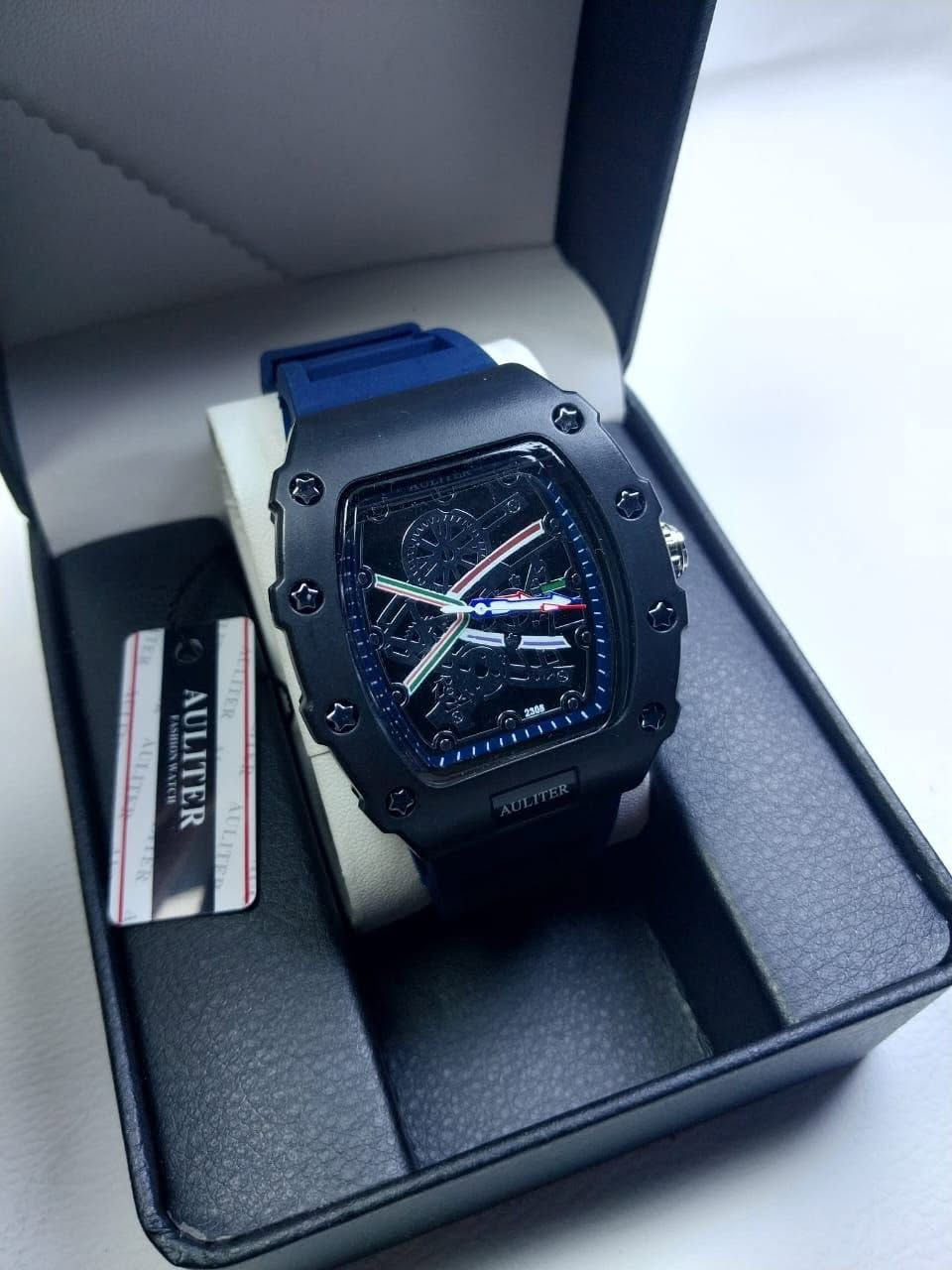 السلام عليكم أحبتي بنت من مدائن وفتحت مشروع ساعات ⌚️ رجالية ونسائية عدها توصيل لباب لبيت تردون تابعون بث على تيك توك هذا يوزر مالتها ...1993.s1
او تواصل على الواتساب لحجز على هذا رقم 👇

‪***********‬
