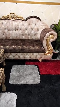 للبيع ديوان 7 أمتار ونص خشب عراقي 5 قطع 10 مقاعد سفنج ضغط عالي  السعر ...