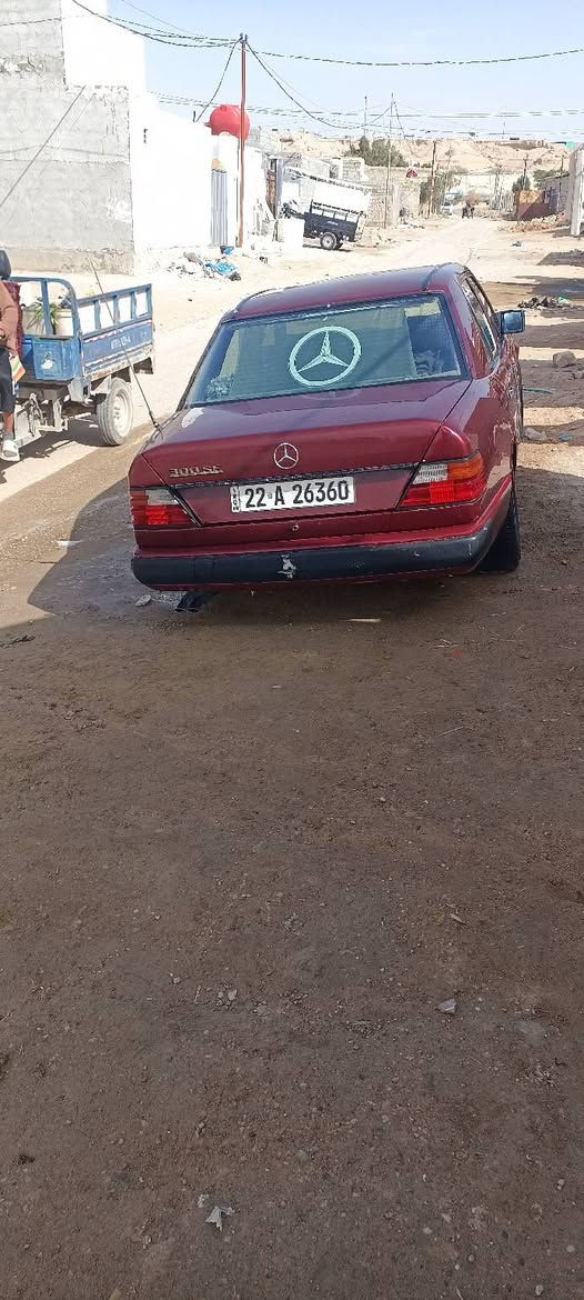 مرسيدس دوب نفخ موديل 85 محدثه 92 السعر 52 رقم التليفون ***********
