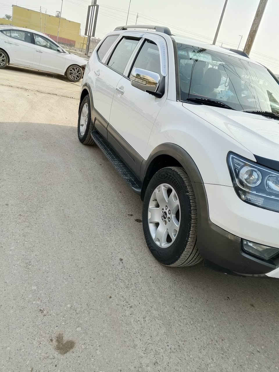 سلام عليكم مهافي للبيع موديل 2014
مكينة كير كفاله فول مواصفات ماعدا الفورويل 

صدر امامي خلفي جديد دبلات لاندكروز 

لايتات زنون سيارة كفاله ماعدا شبر بلجاملاغ 

رقم ديالى مشروع وطني بسمي 

السعر 170 وبيها مجال 

مكان ديالى بعقوبة 

رقم الهاتف ***********
