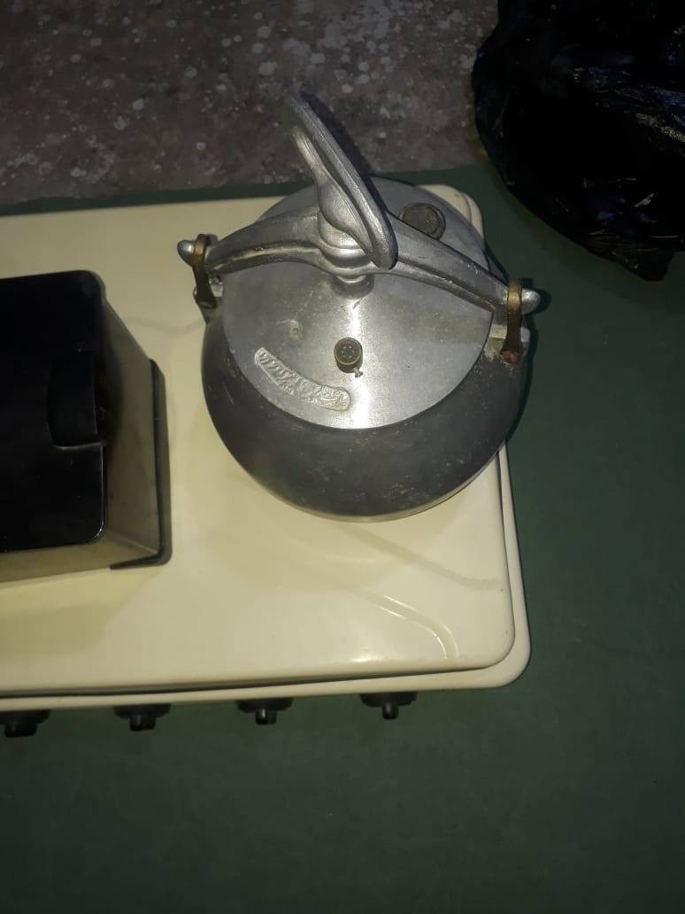 سلام عليكم الطباخ سعره 25 والقلايه سعرها 15 والجذر سعره 10 بين مجال مكان كود حي الحكيم***********
