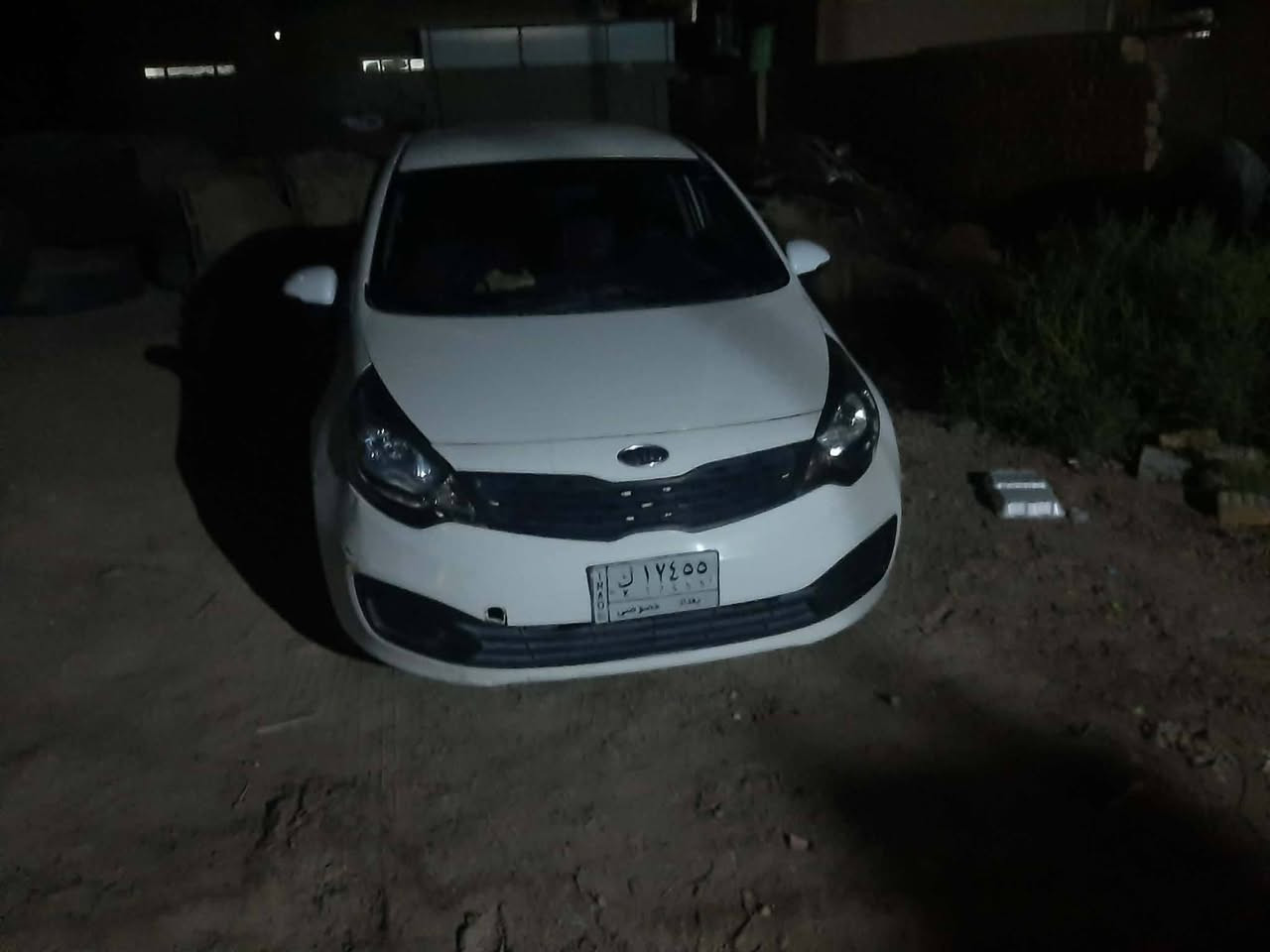 السلام عليكم كيه ريو  2012 سيارة نضيفه وجاهزه بيها ظخات بل باب وجاملغ شي بسيط اترايك وين معيجبك سعرها 77وبيها مجال شي قليل حك الجيه العنوان بابل الحله ***********
***********
