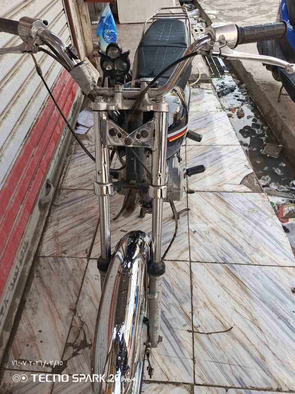 سلام عليكم دراجه كلك للبيع مديل 23 نضيفه كلش صوره تحكم سعر 350 وبيه مجال ***********
