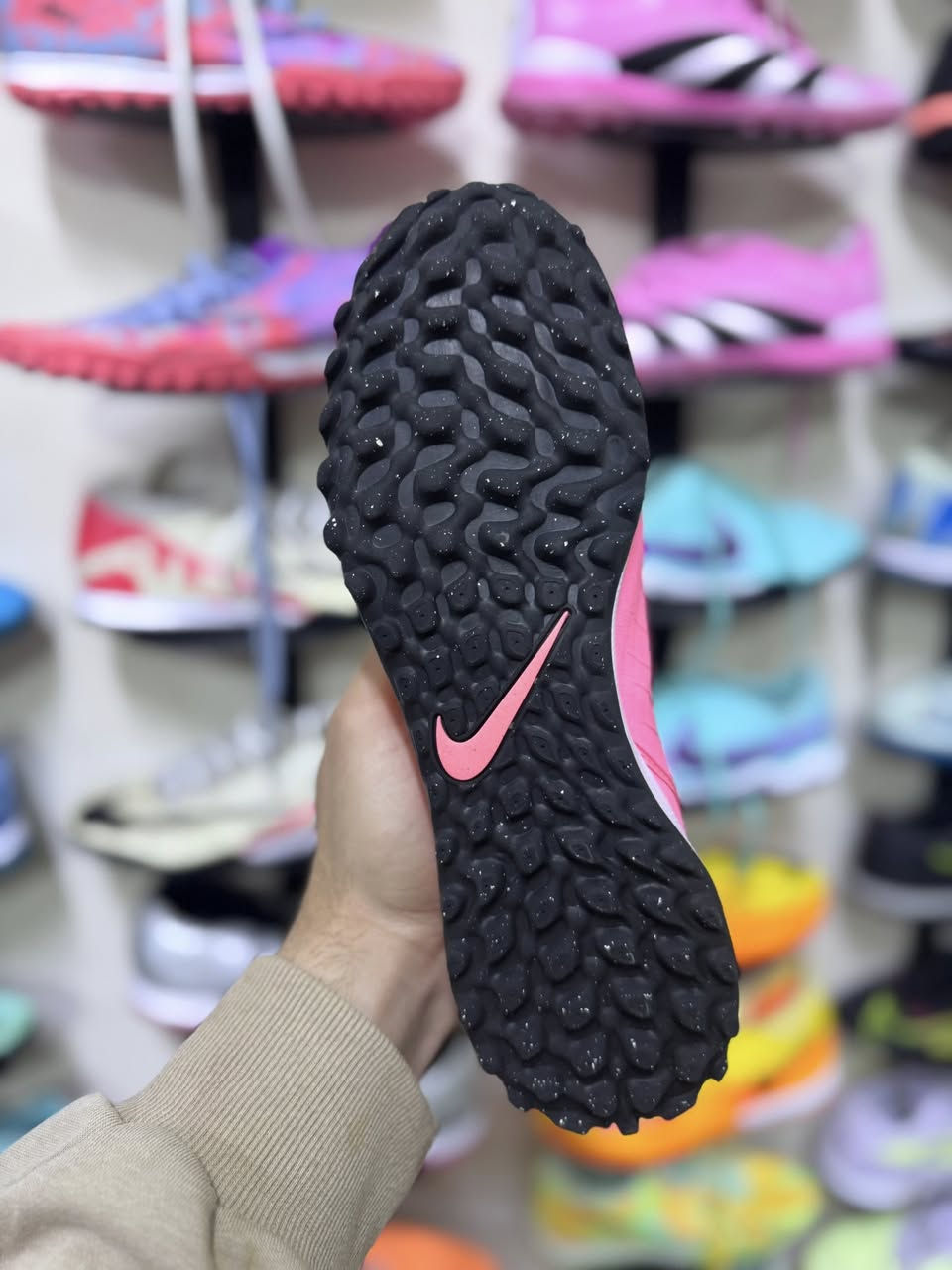 نايك فانتوم برو 

باله اصلي فول نضافه 

قياس 42 

توصيل متوفر جميع محافضات العراق 

***********
