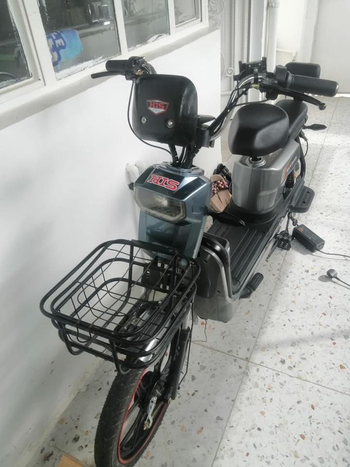 سلام عليكم دراجه شحن اخو صار شهر من مشتغله صفر دراجه نضيفه كلش سعر ٣٥٠ بي مجال بسيط للاستفسار ***********
