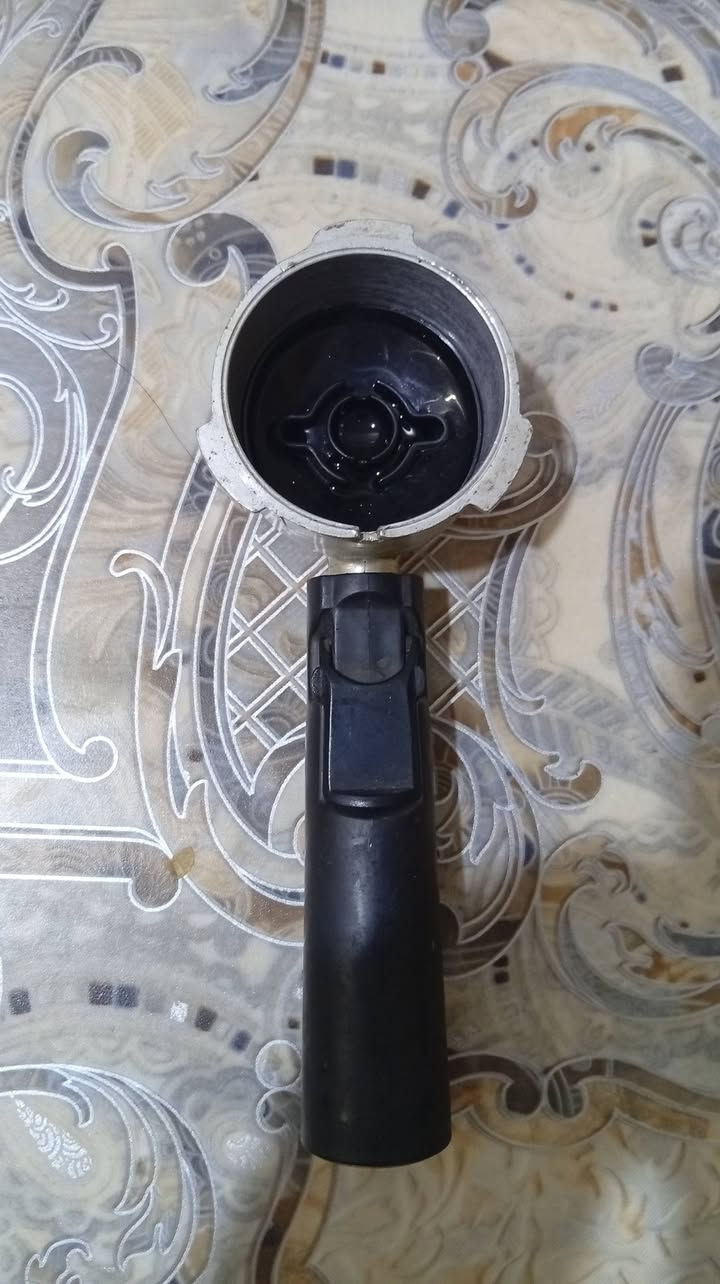 مكينه قهوه كامله وشغاله
نطوني بيهه سعر وبل عافيه 
موجود توصيل


**إذا كنت صاحب هذا الإعلان وتريد حذفه لأي سبب، رجاءا أرسل رسالة إلى الدعم الفني**