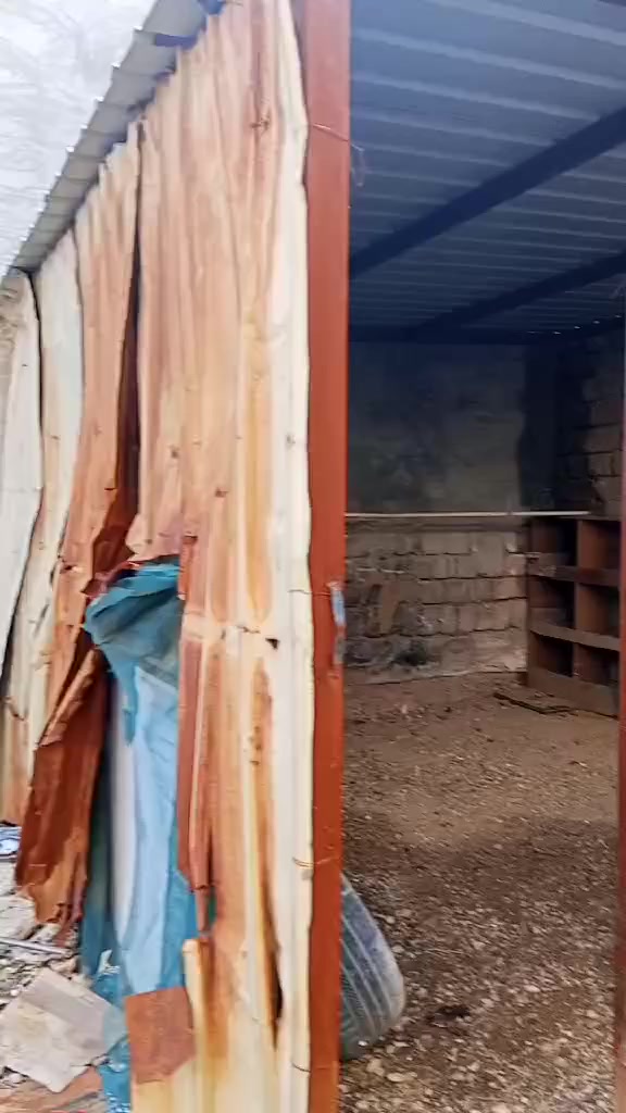 سقيفة للبيع مكلف بنشرها 
مكانها بالقادسية 
رقم صاحبها 

‭0780 377 0222‬
