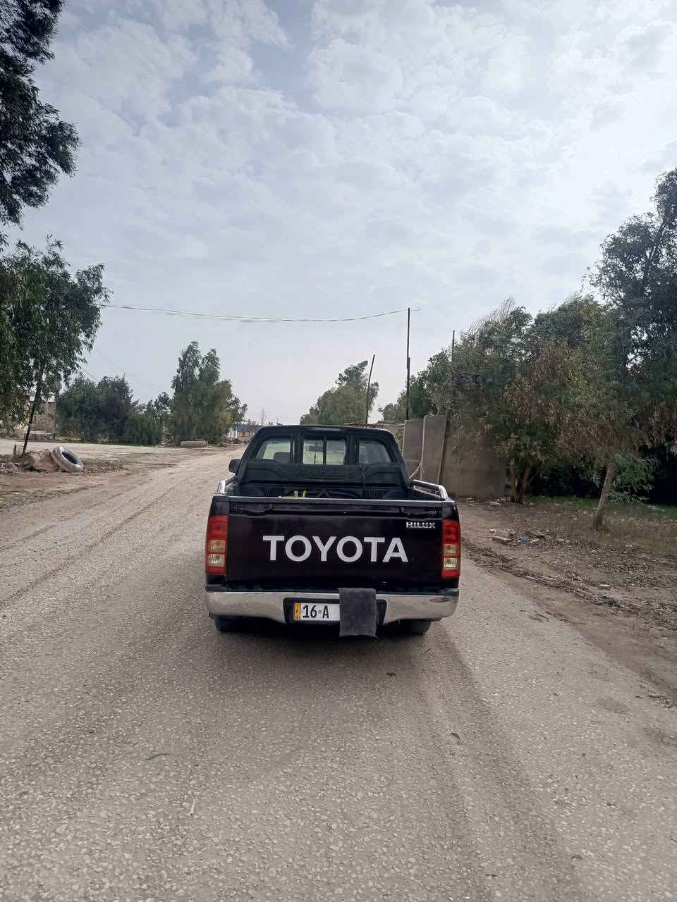 السلام عليكم هايلوكس 2006 كويتي شاصي 19           رقم قادسيه.   سنويه لغايه 2029 /  تبريد شغال حداديه جديده كير مكينه اكسل شرط /    سعر135وبيه مجال حك جيه/     مكان السياره بابل / تحويل مباشر ***********
